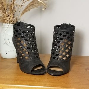 MICHAEL ANTONIO Hunni Womens heels Size 7.5